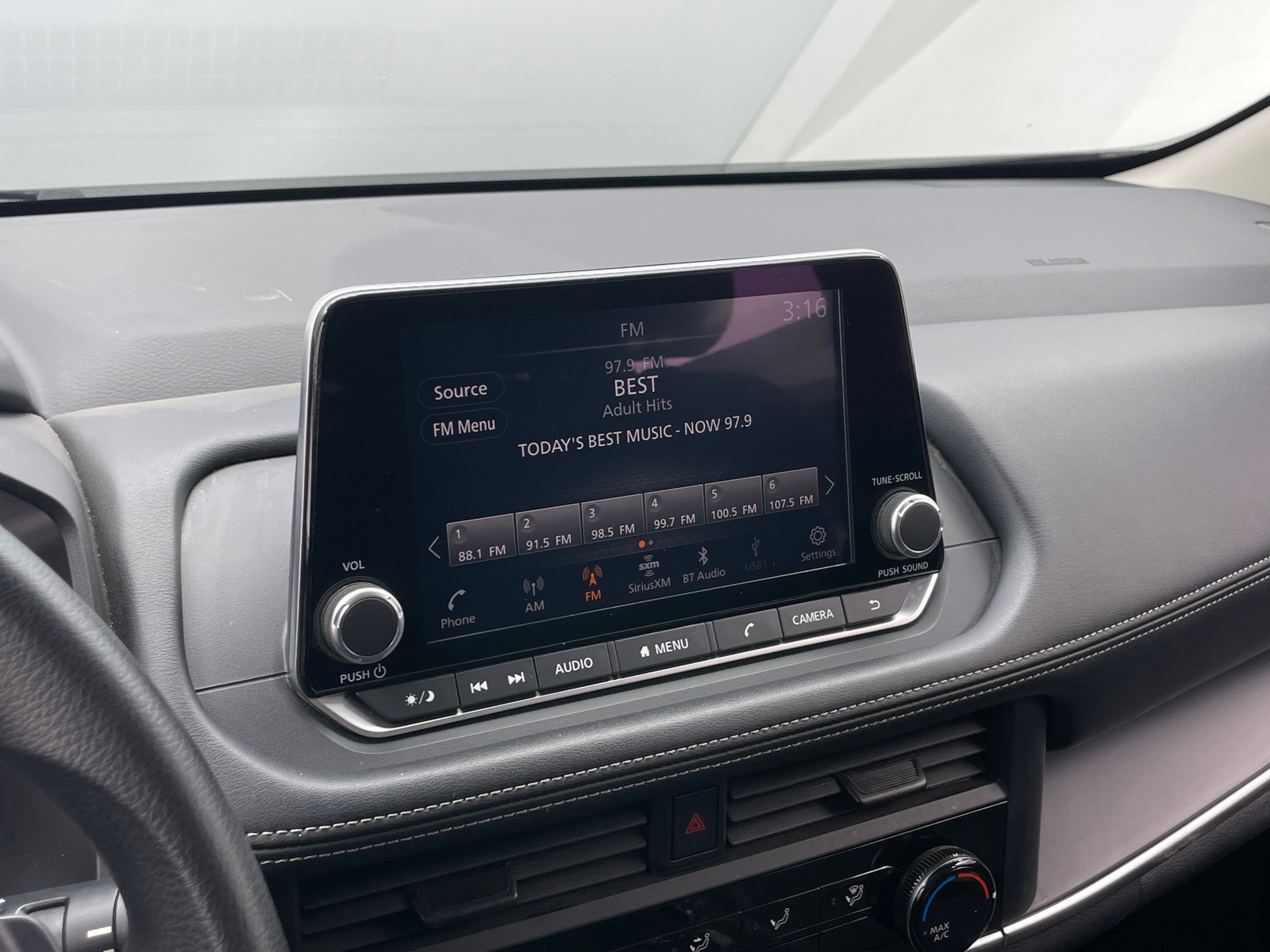 Thumbnail: 2024 Nissan Rogue - 4