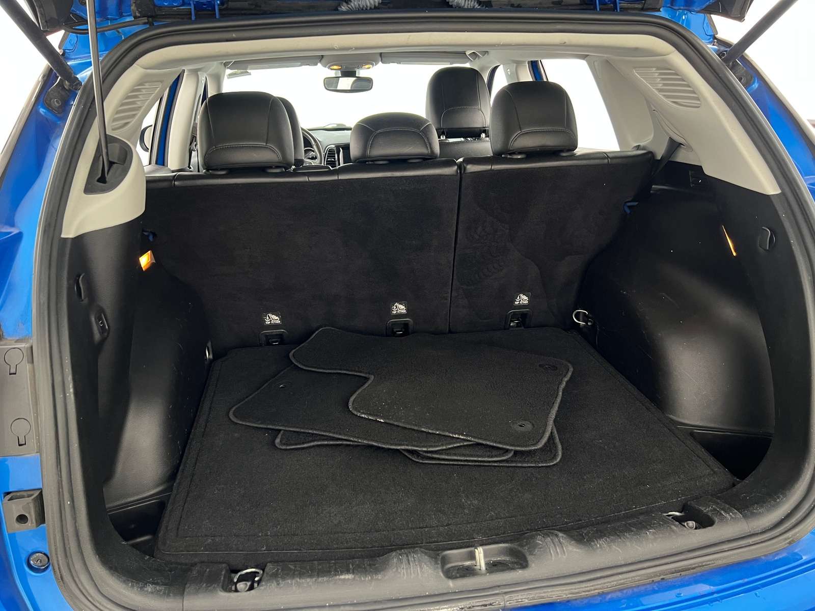 Thumbnail: 2019 Jeep Compass - 6