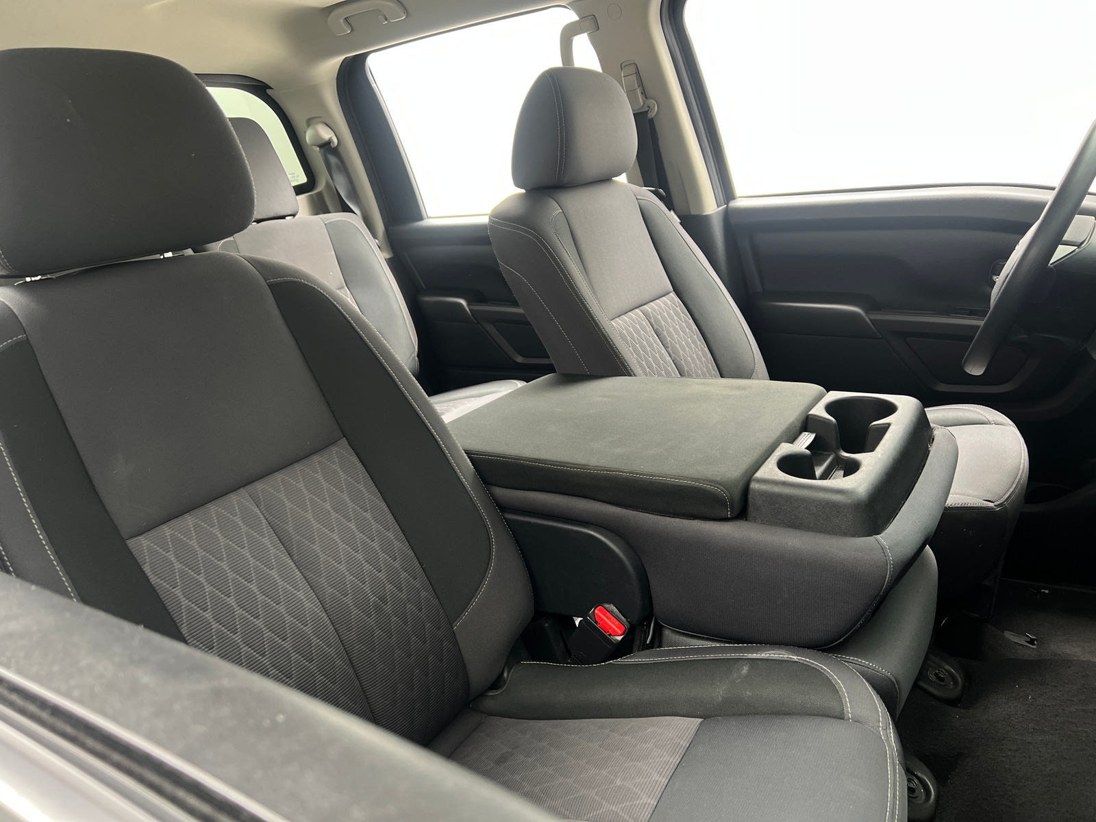 Thumbnail: 2022 Nissan Titan - 2