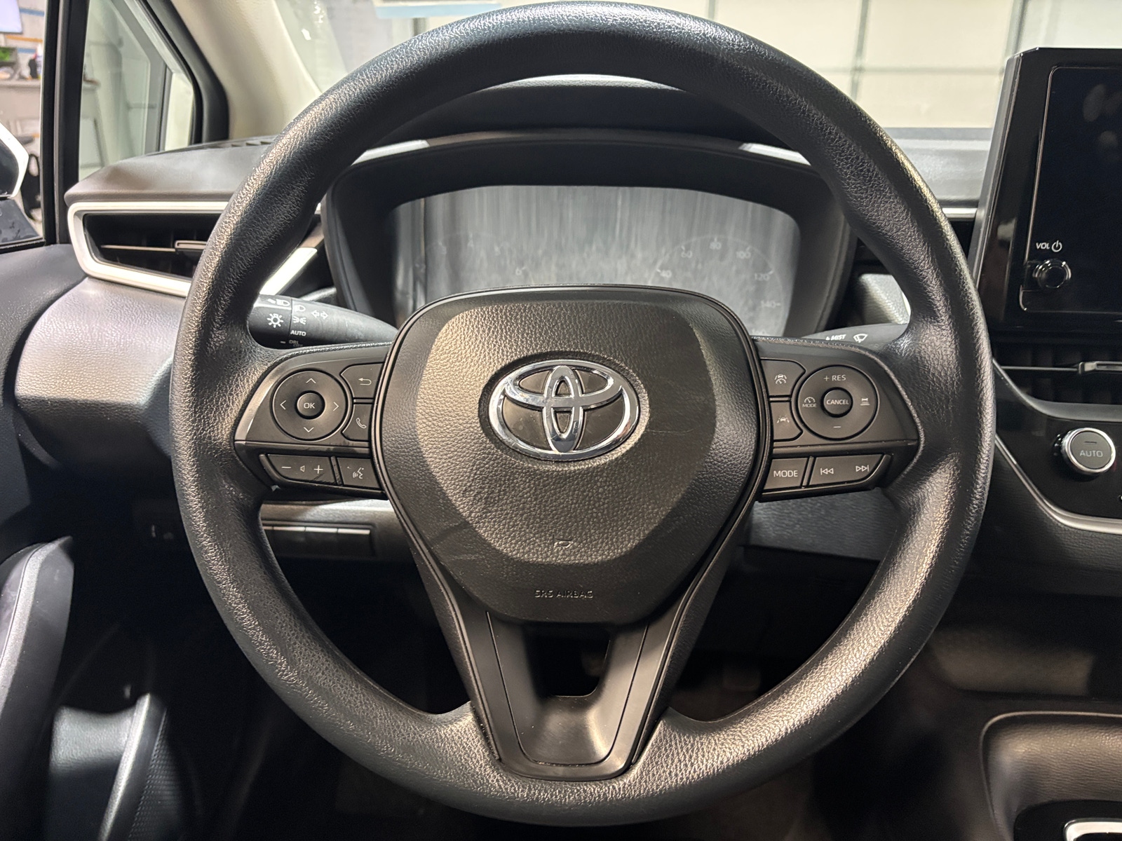 Thumbnail: 2025 Toyota Corolla - 5