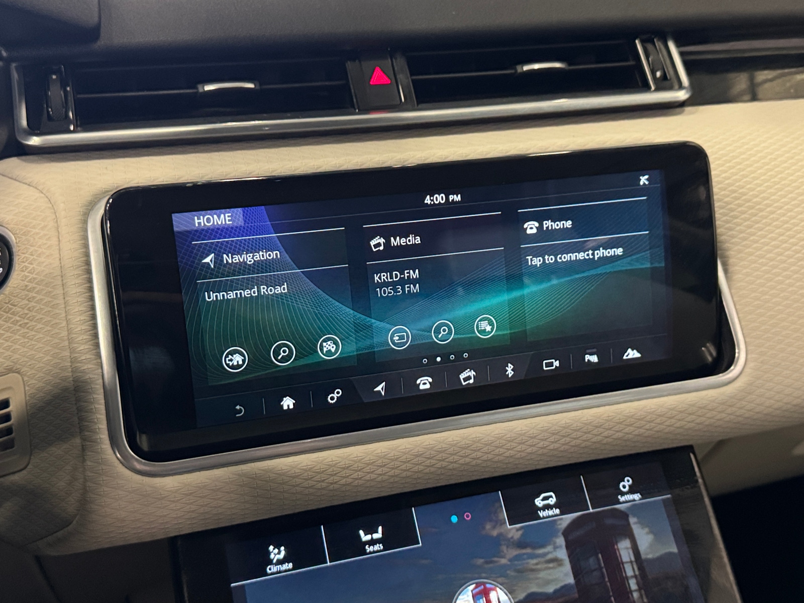 Thumbnail: 2020 Land Rover Range Rover Velar - 3