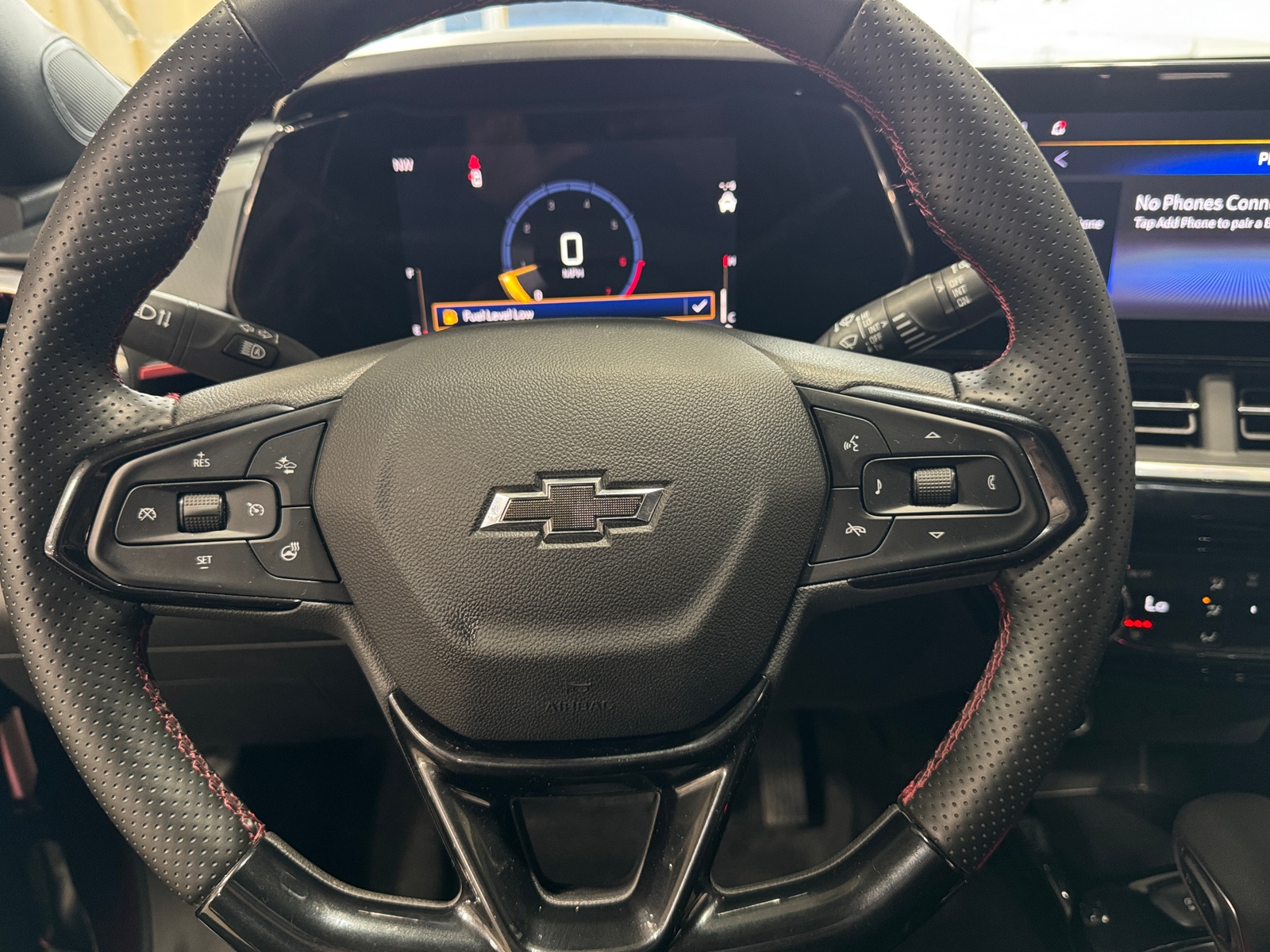 Thumbnail: 2025 Chevrolet Trax - 4