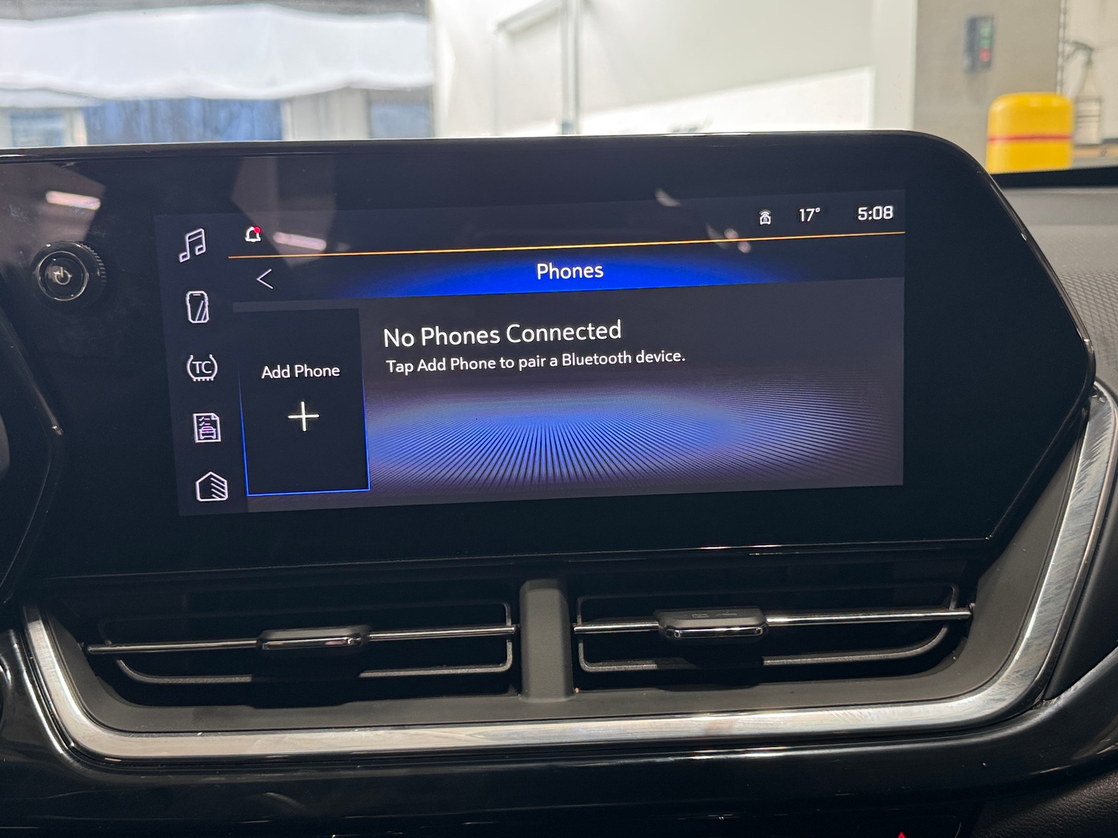 Thumbnail: 2025 Chevrolet Trax - 3