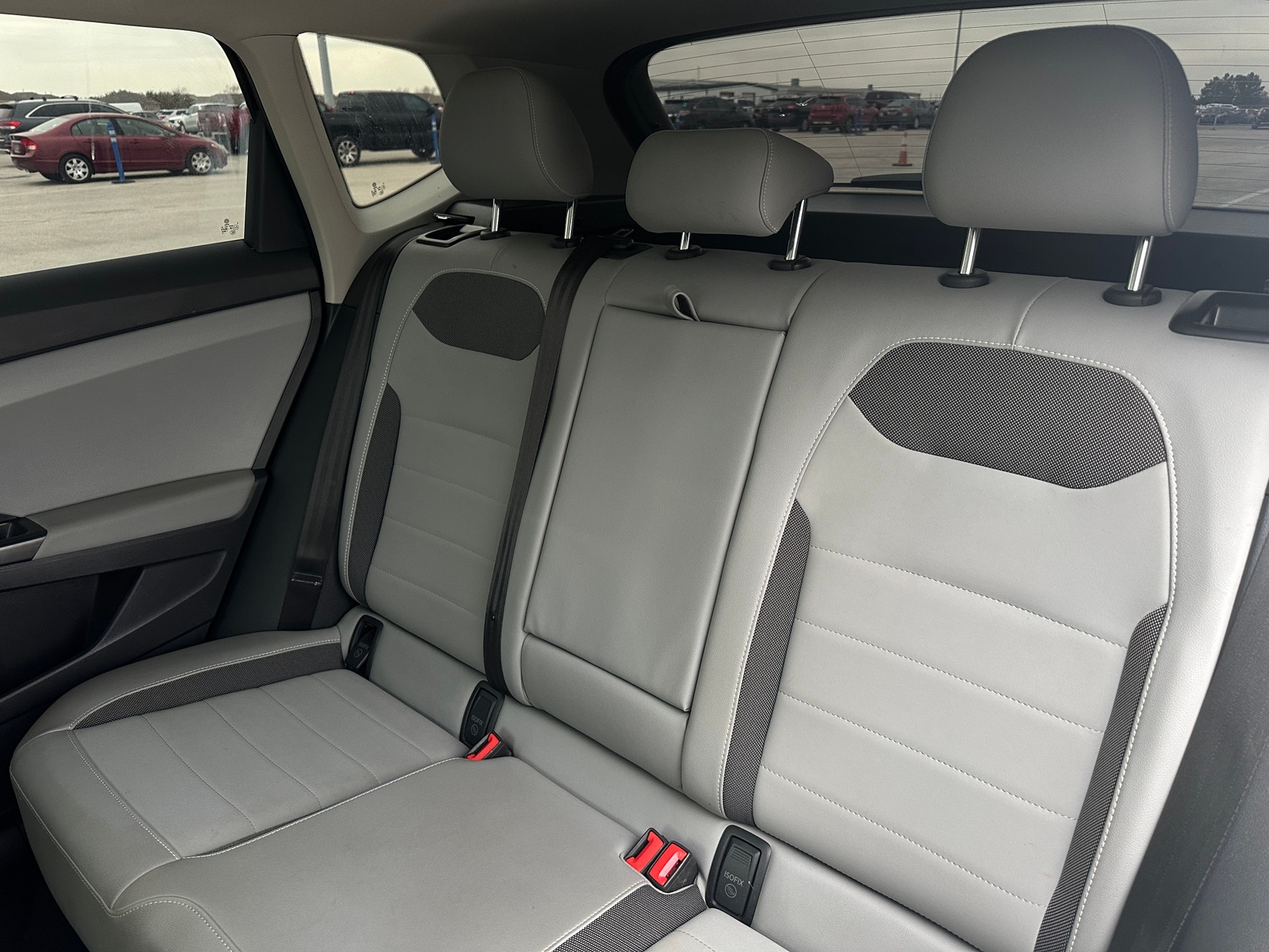 Thumbnail: 2022 Volkswagen Taos - 5