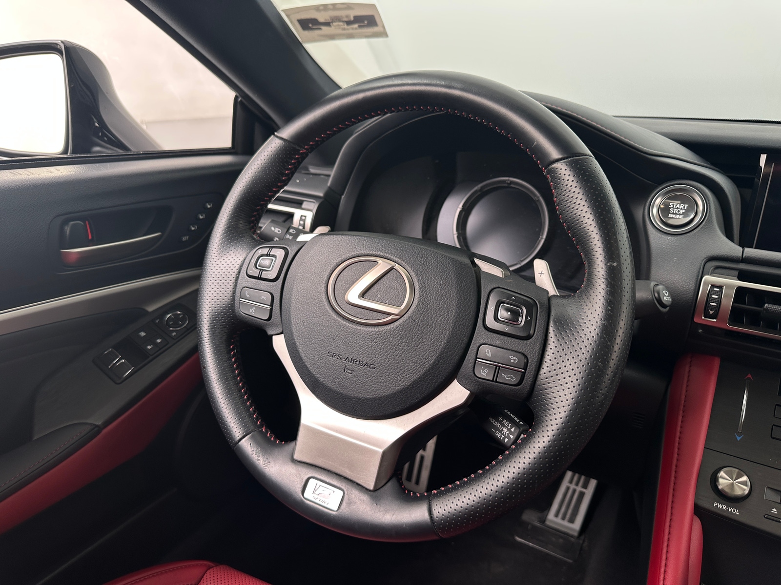 Thumbnail: 2020 Lexus RC - 3