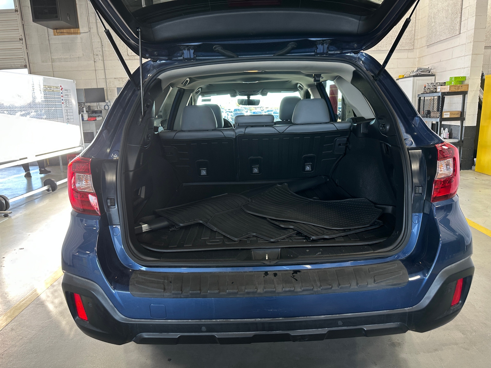 Thumbnail: 2019 Subaru Outback - 6