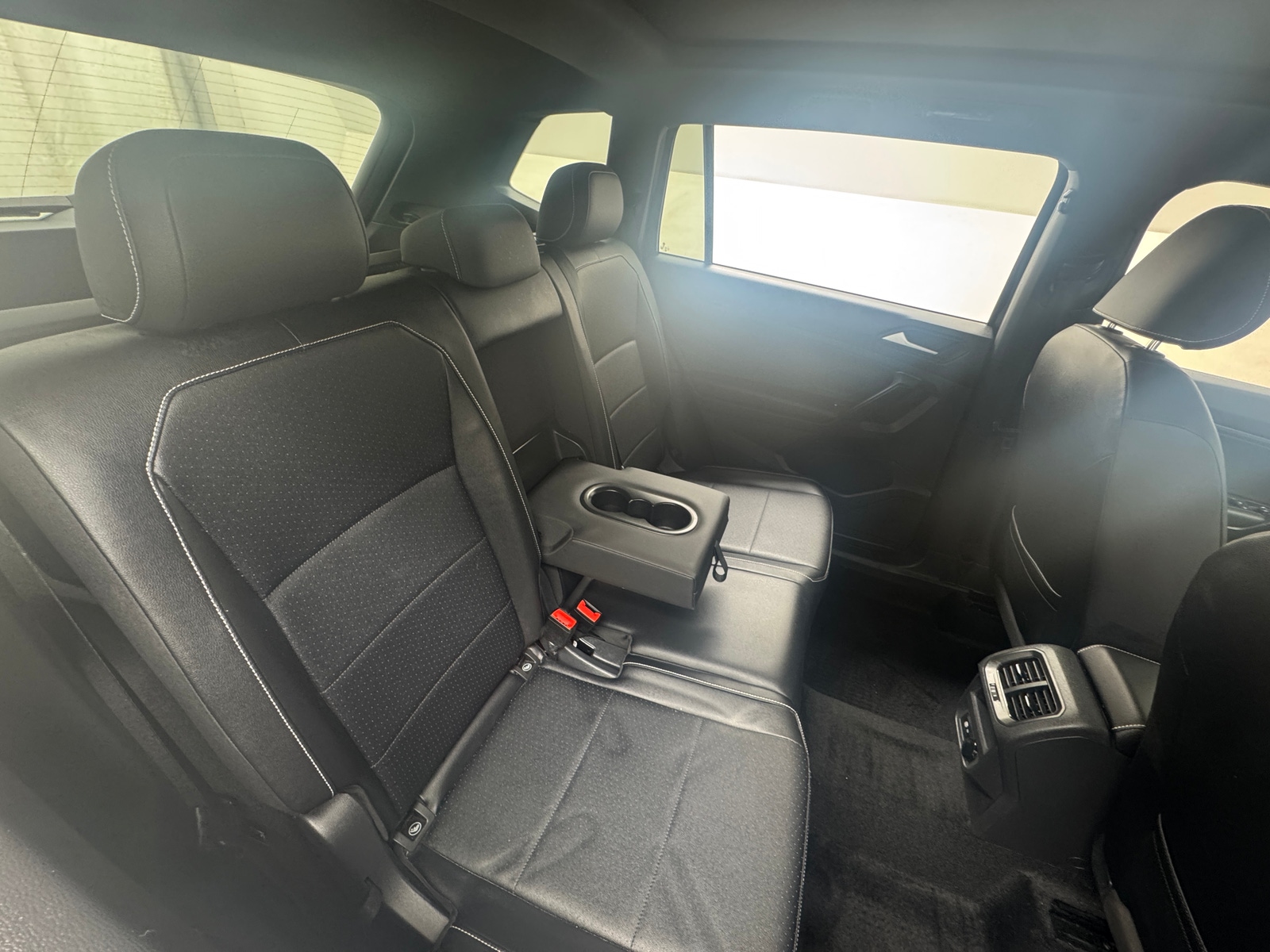 Thumbnail: 2021 Volkswagen Tiguan - 5