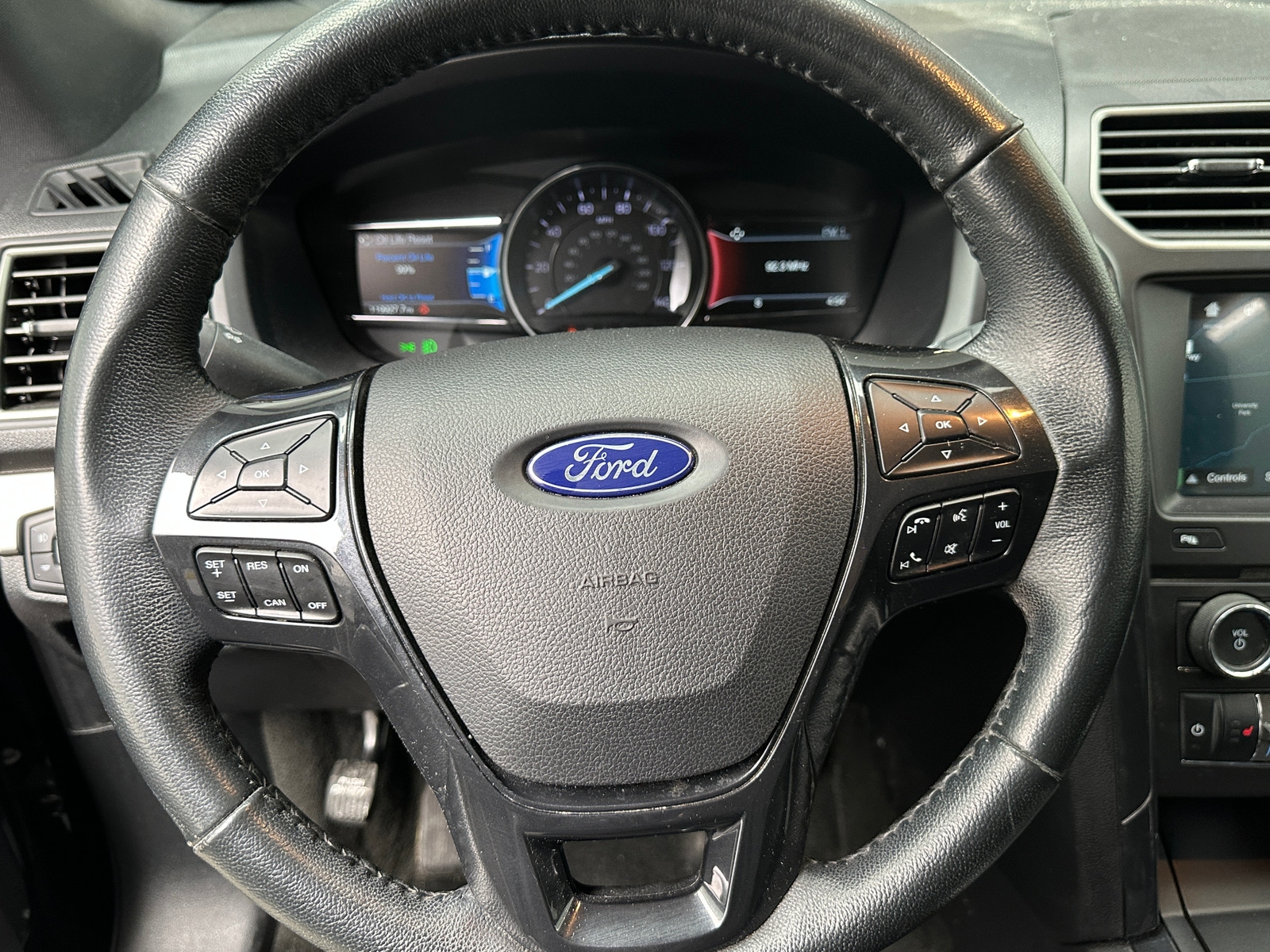 Thumbnail: 2018 Ford Explorer - 5