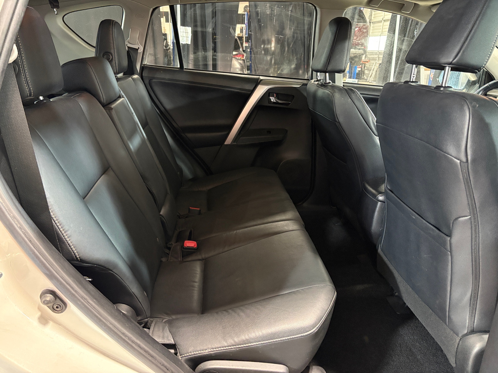 Thumbnail: 2014 Toyota RAV4 - 6