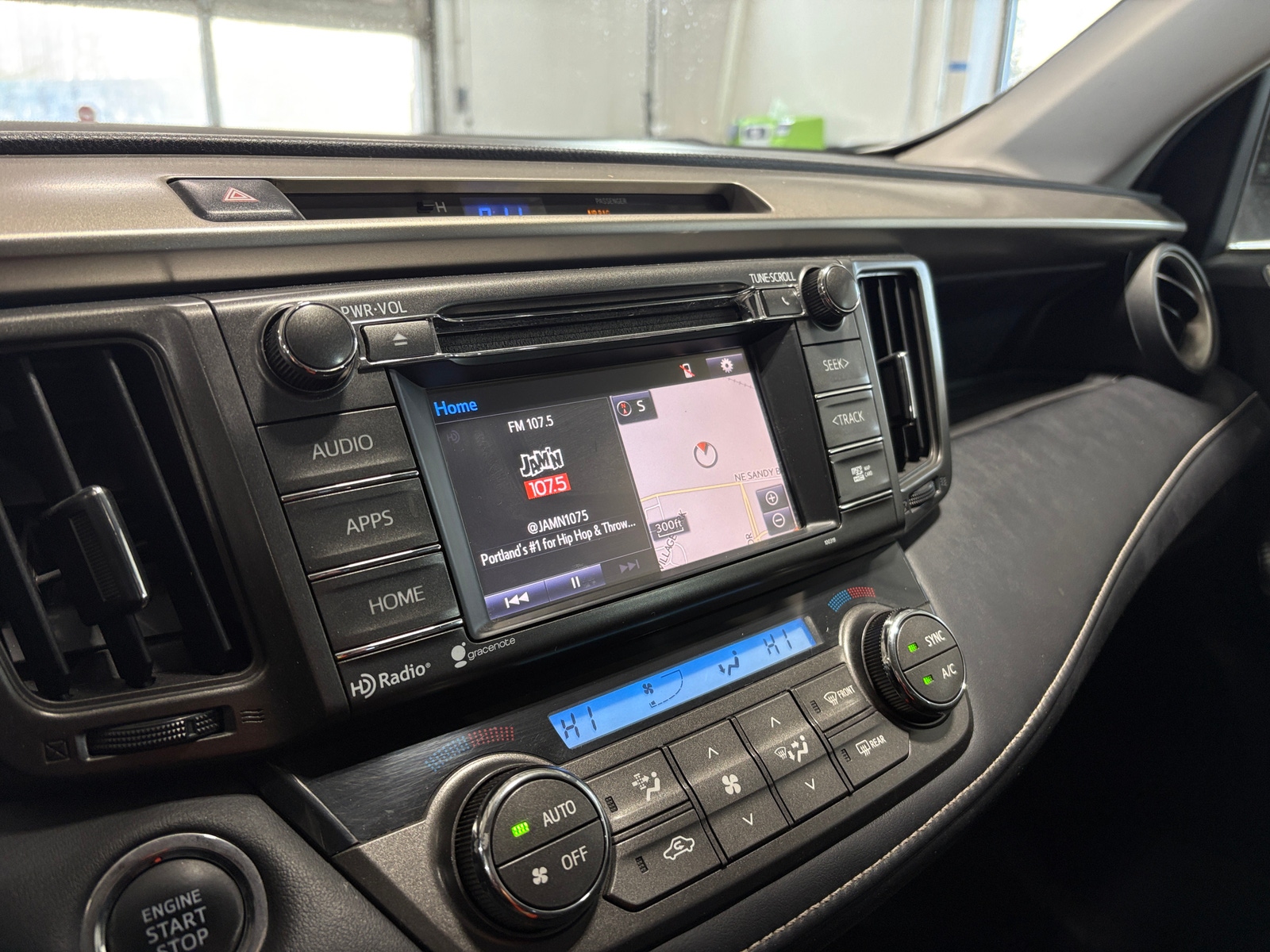 Thumbnail: 2014 Toyota RAV4 - 4