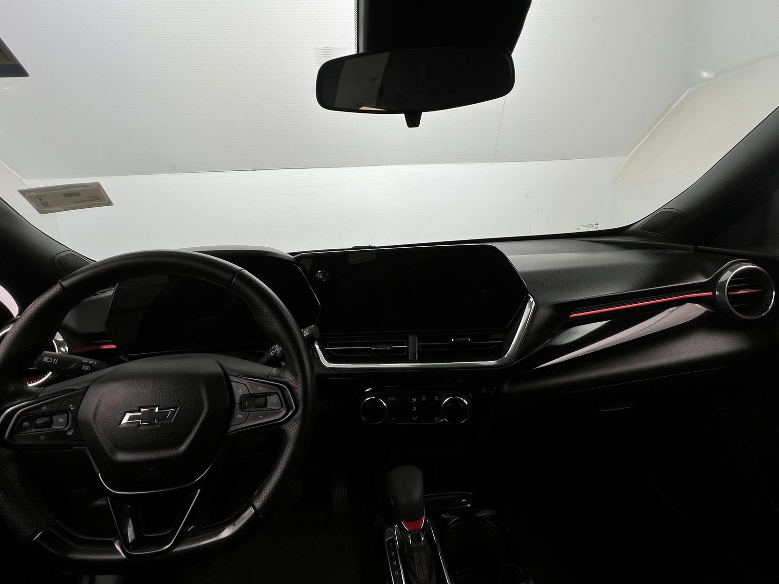 Thumbnail: 2025 Chevrolet Trax - 2