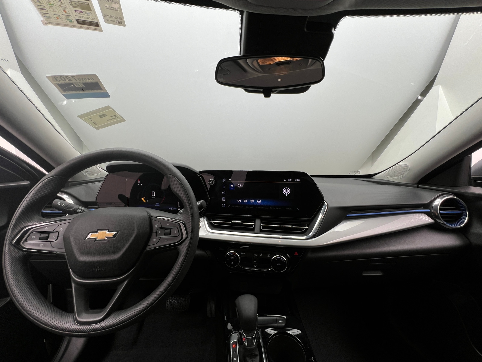 Thumbnail: 2025 Chevrolet Trax - 3