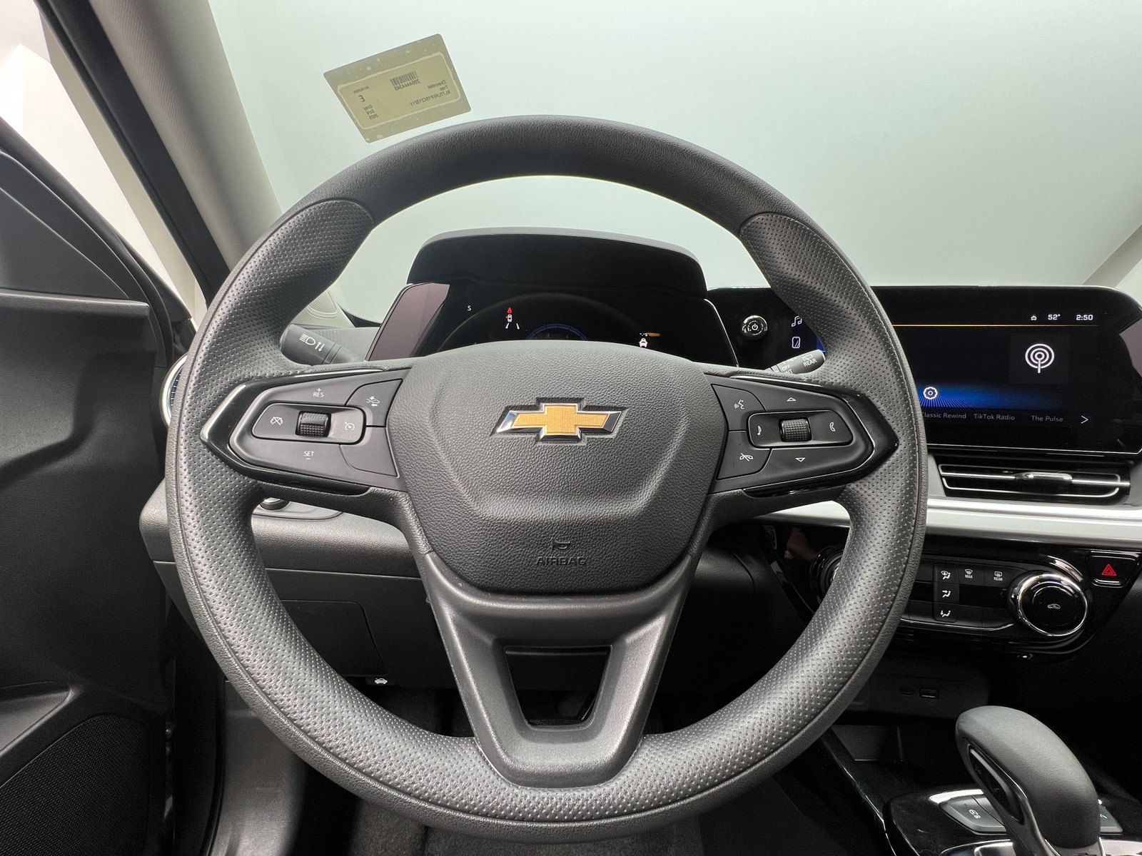 Thumbnail: 2025 Chevrolet Trax - 5