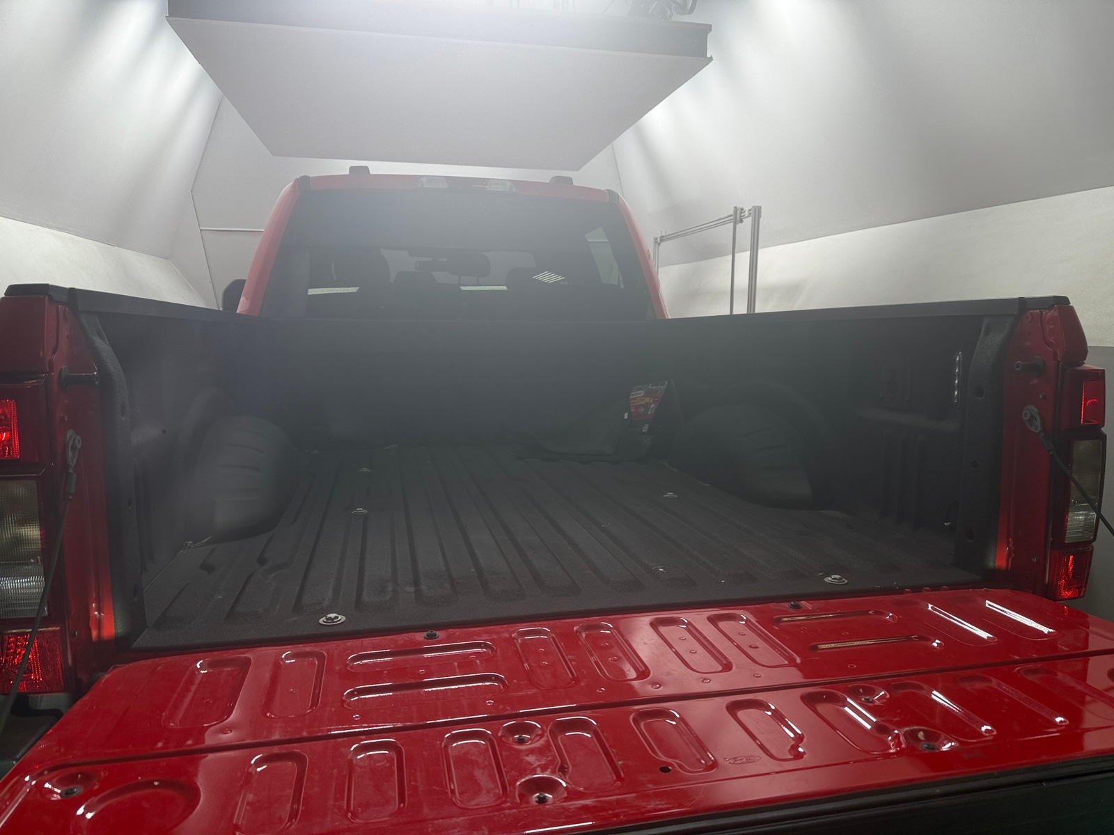 Thumbnail: 2022 Ford Econoline - 6