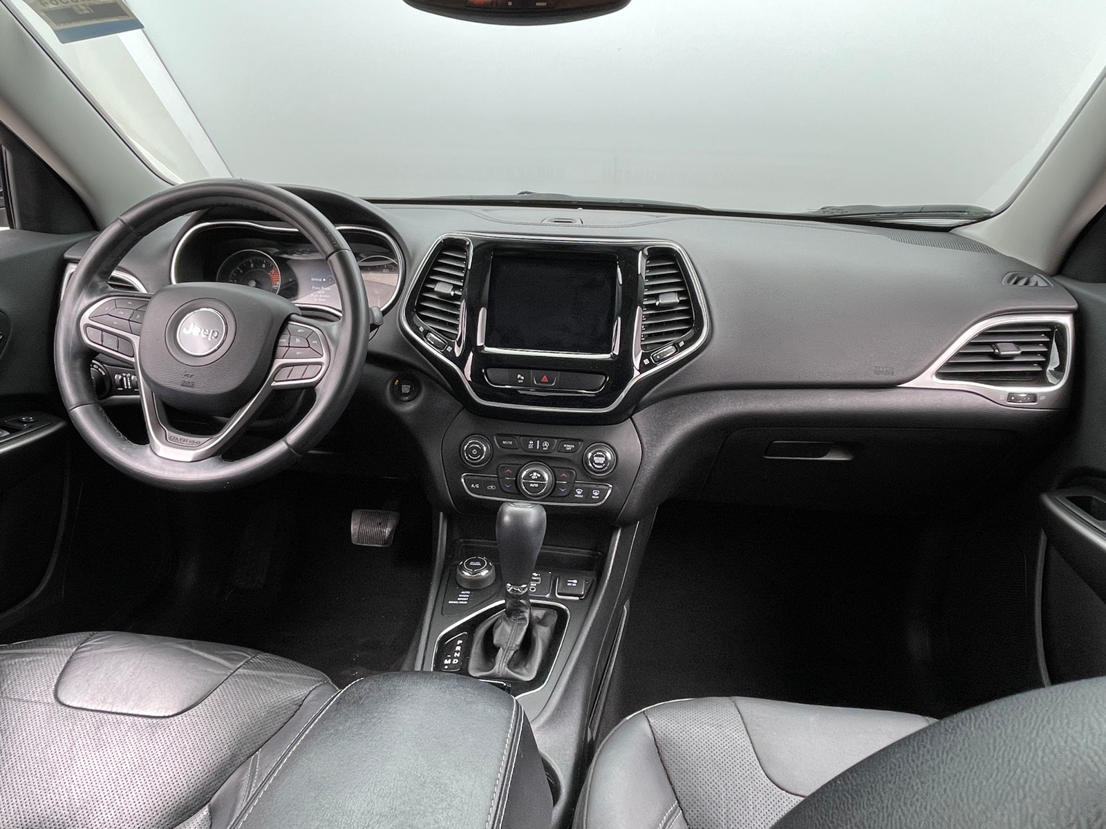 Thumbnail: 2019 Jeep Cherokee - 2