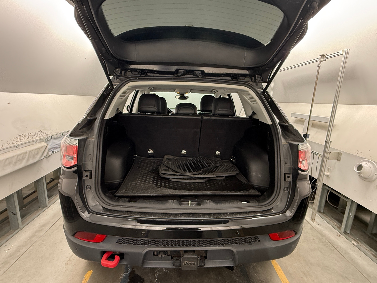 Thumbnail: 2017 Jeep Compass - 7