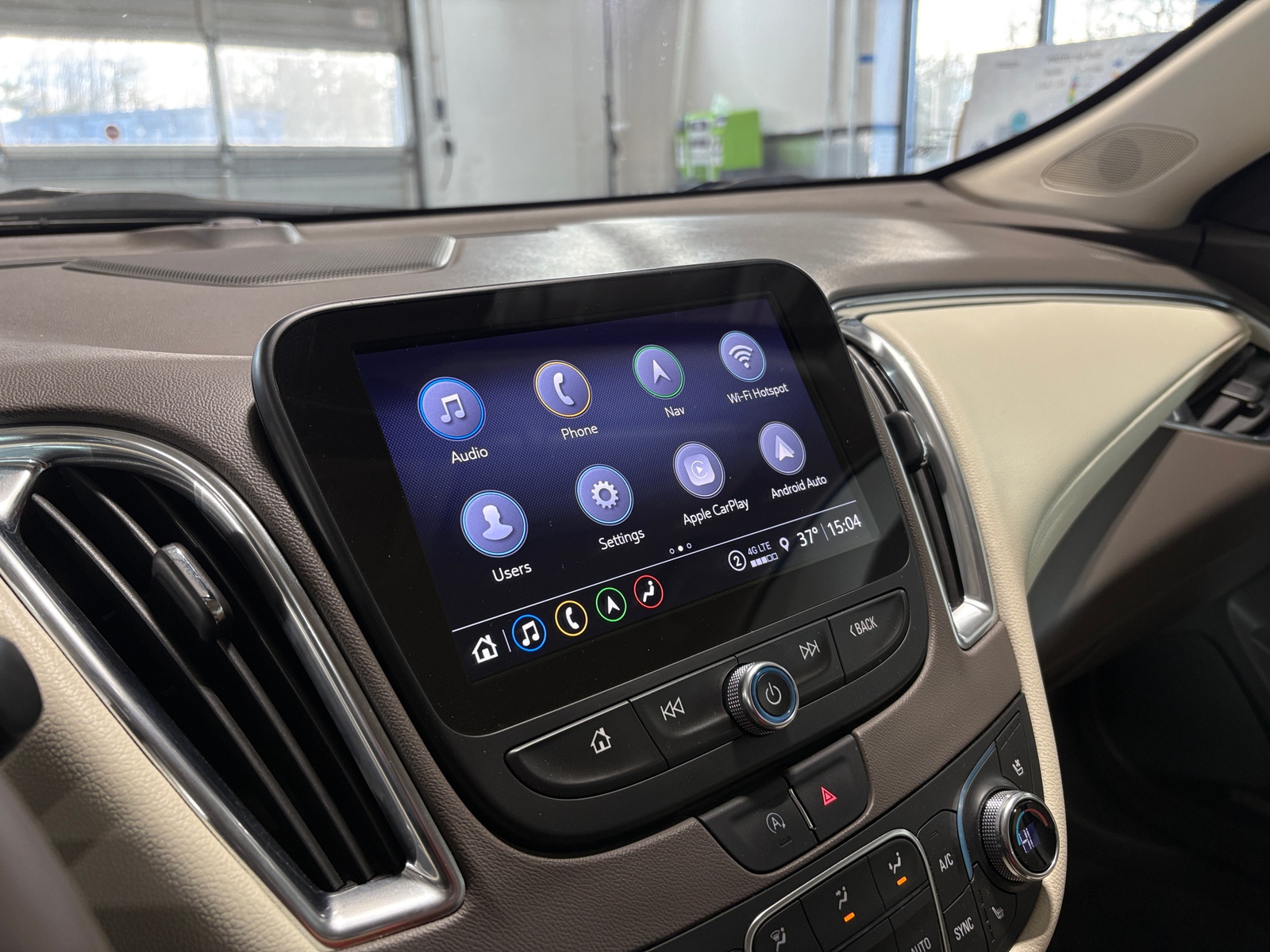 Thumbnail: 2024 Chevrolet Malibu - 3