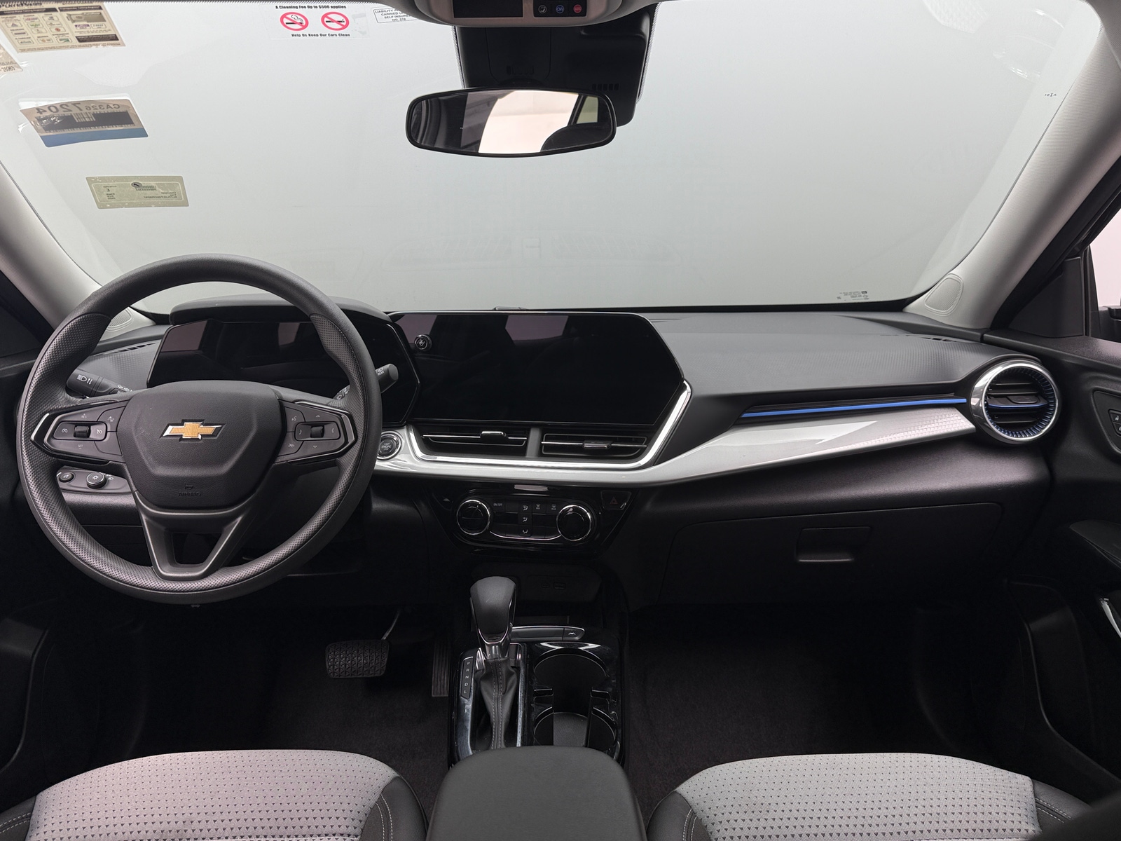 Thumbnail: 2025 Chevrolet Trax - 3