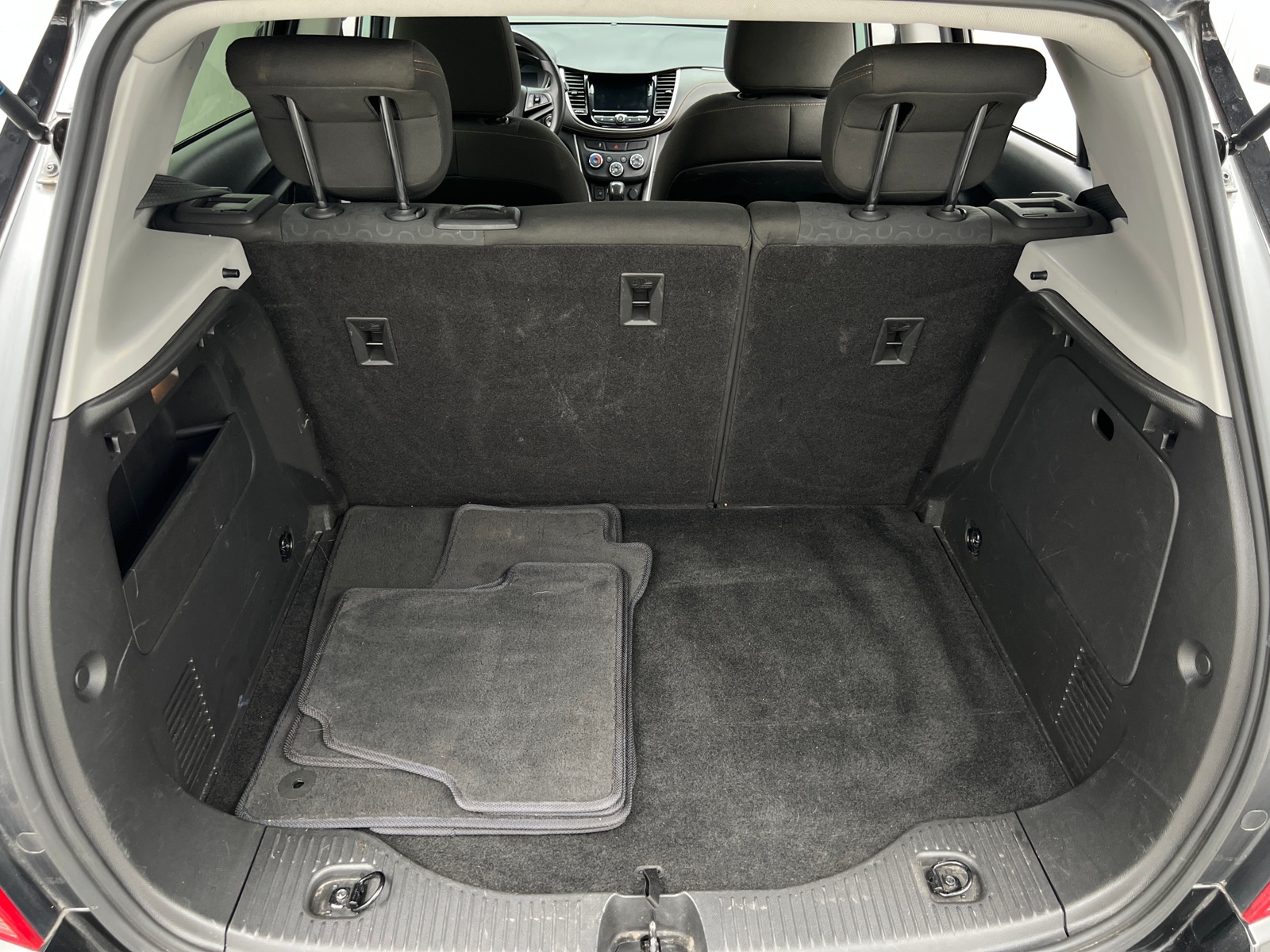 Thumbnail: 2021 Chevrolet Trax - 7