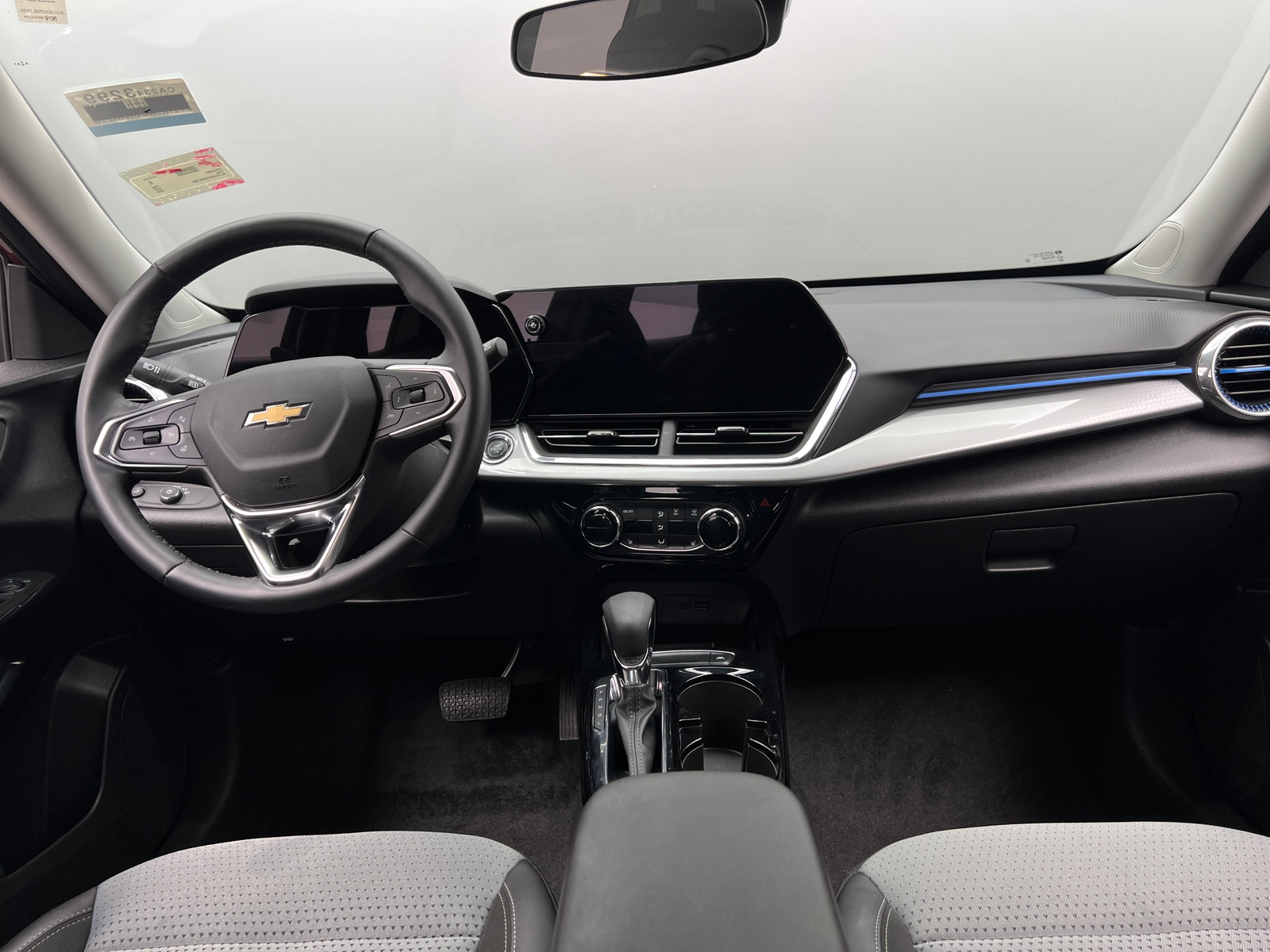 Thumbnail: 2025 Chevrolet Trax - 3