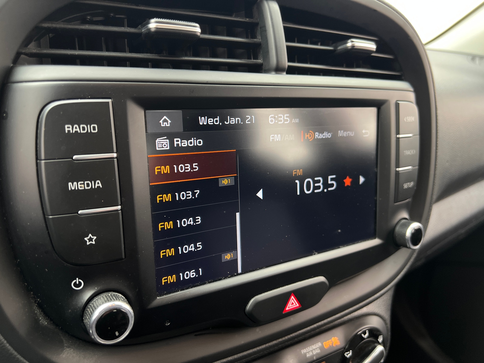 Thumbnail: 2023 Kia Soul - 4