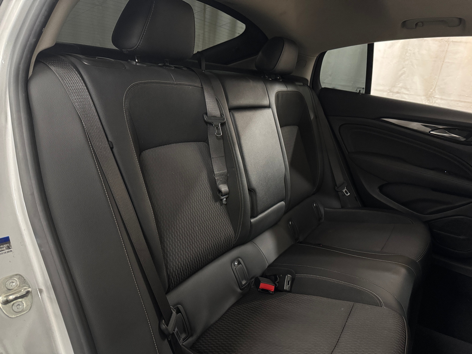 Thumbnail: 2018 Buick Regal - 6