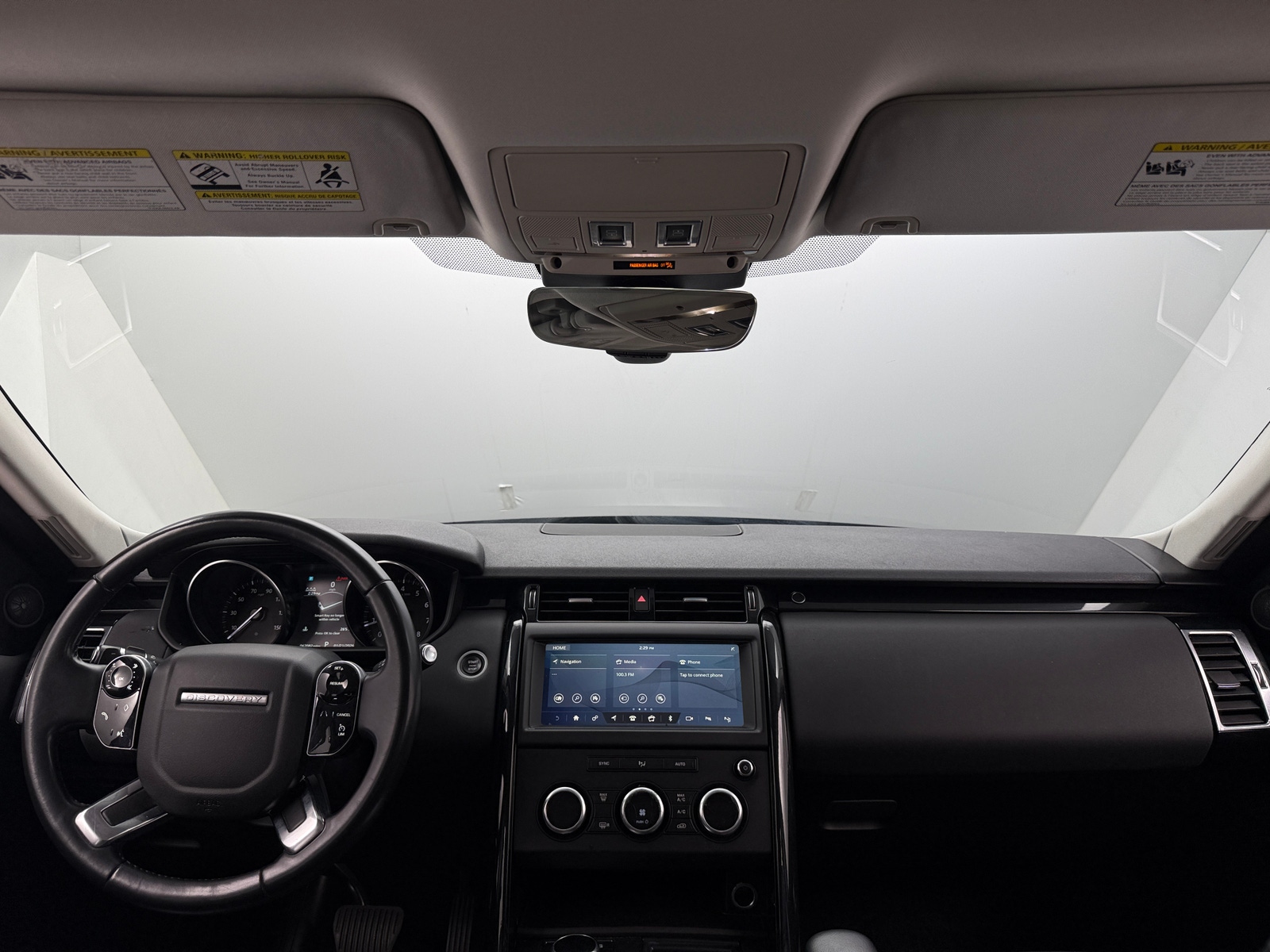 Thumbnail: 2019 Land Rover Discovery - 3