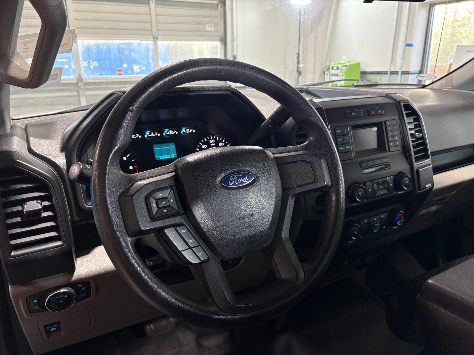 Thumbnail: 2019 Ford Econoline - 5