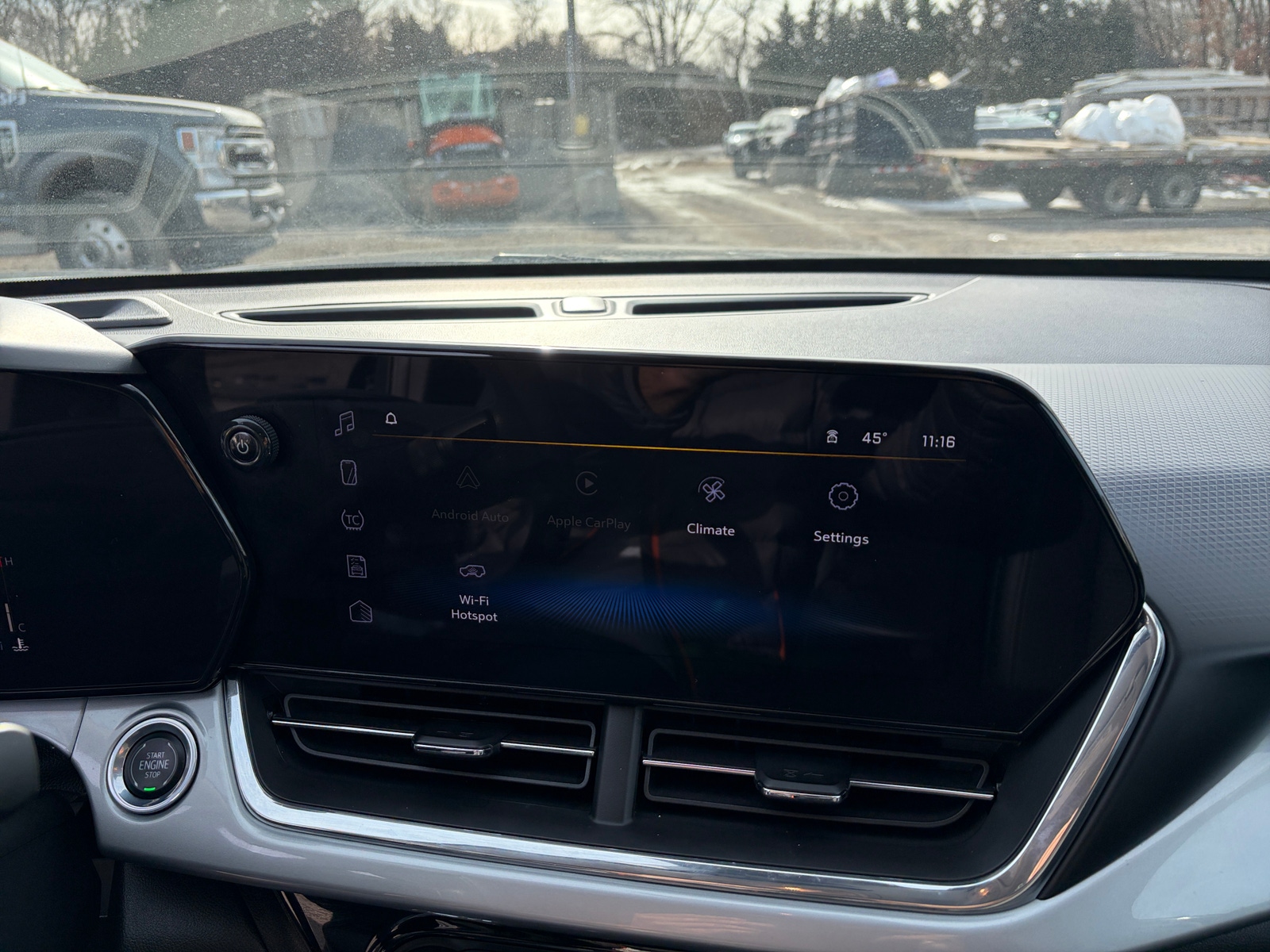 Thumbnail: 2025 Chevrolet Trax - 4