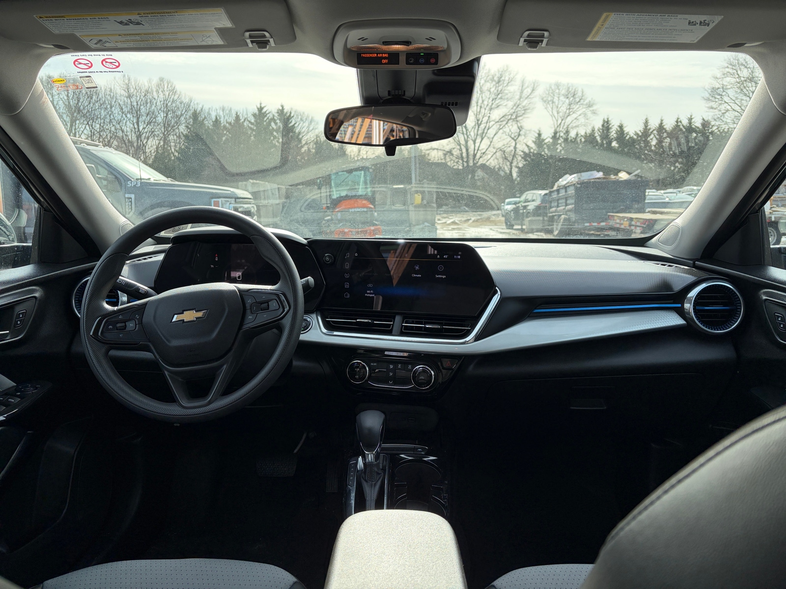 Thumbnail: 2025 Chevrolet Trax - 3