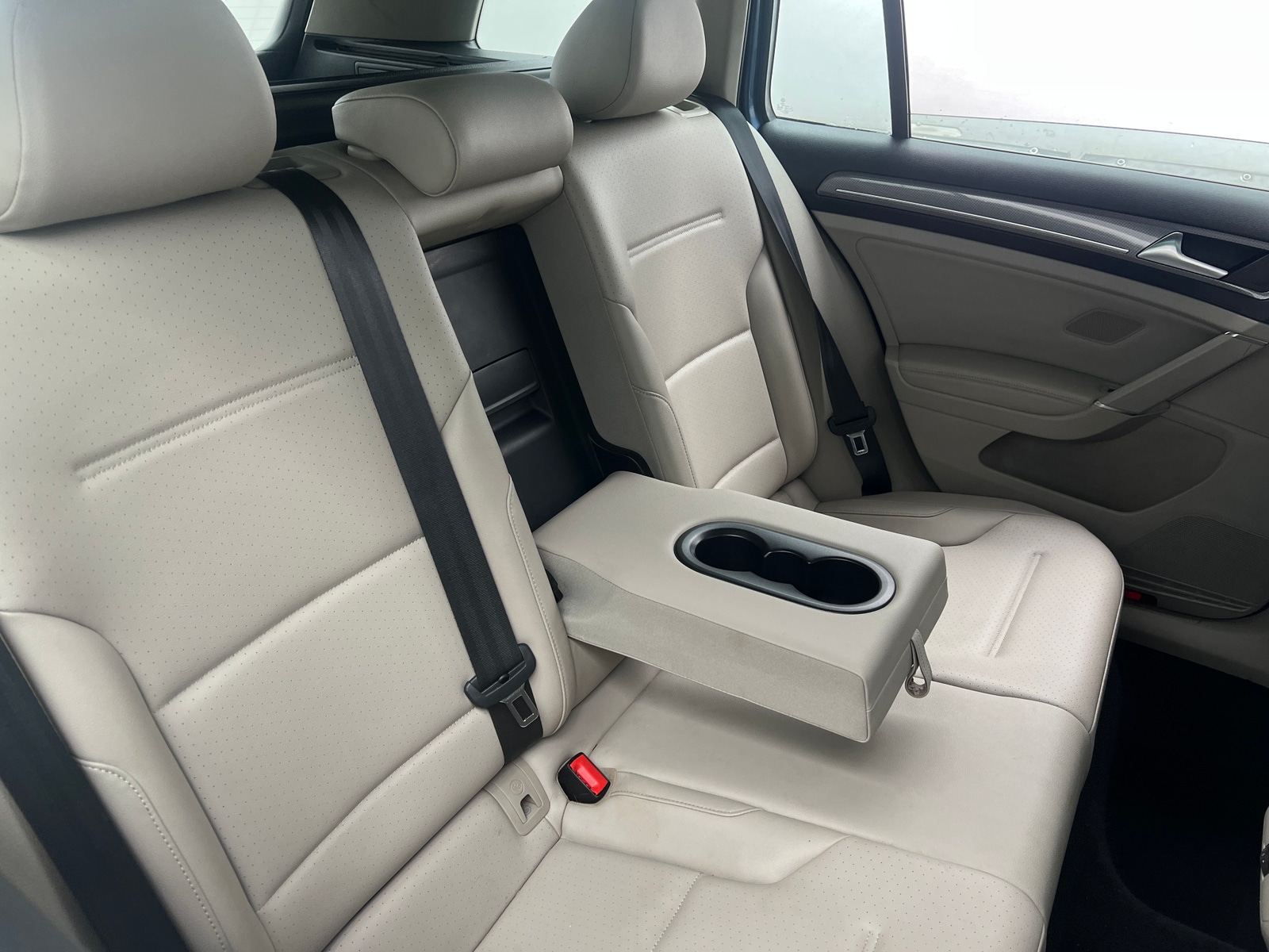 Thumbnail: 2017 Volkswagen Golf - 5