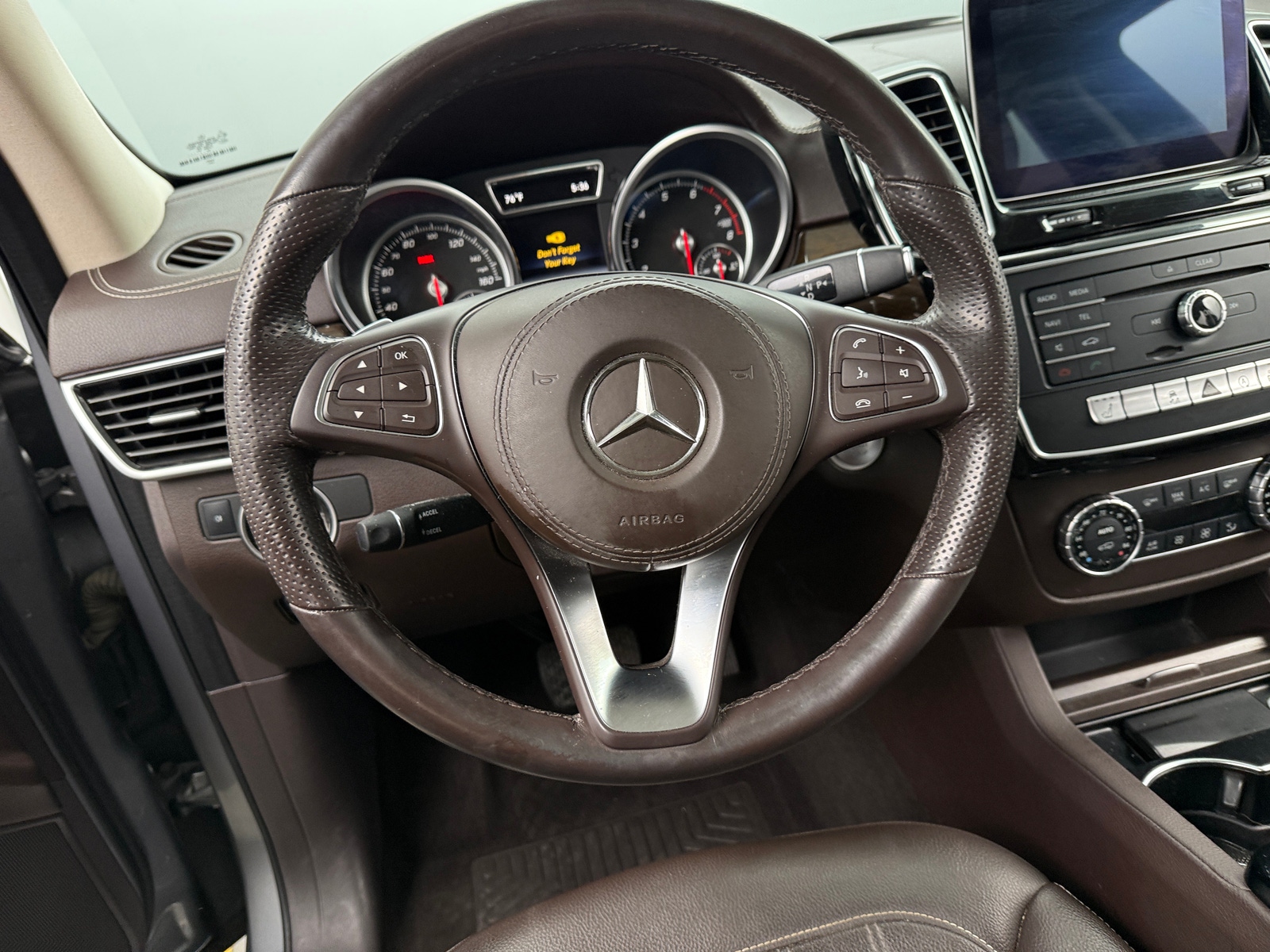 Thumbnail: 2017 Mercedes-Benz GLS - 4