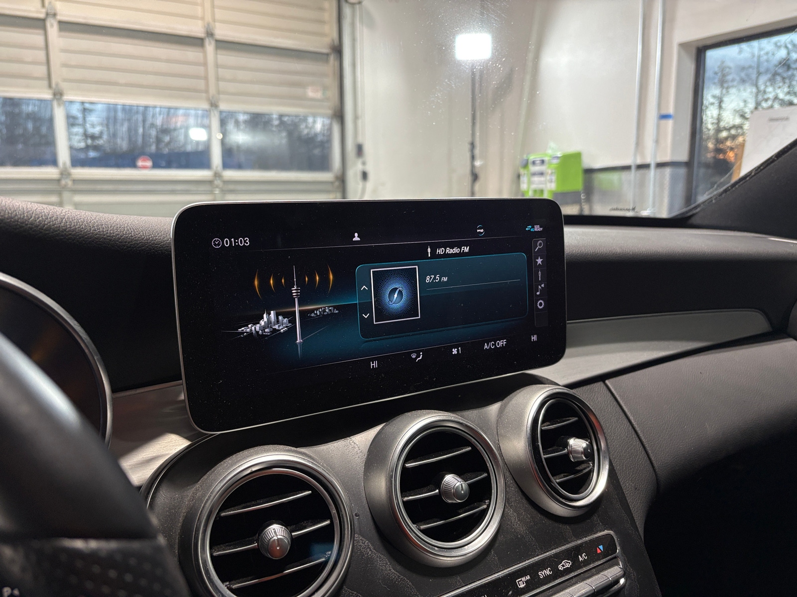 Thumbnail: 2021 Mercedes-Benz C-Class - 4