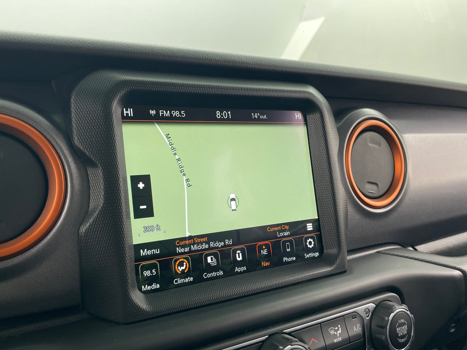 Thumbnail: 2021 Jeep Gladiator - 3