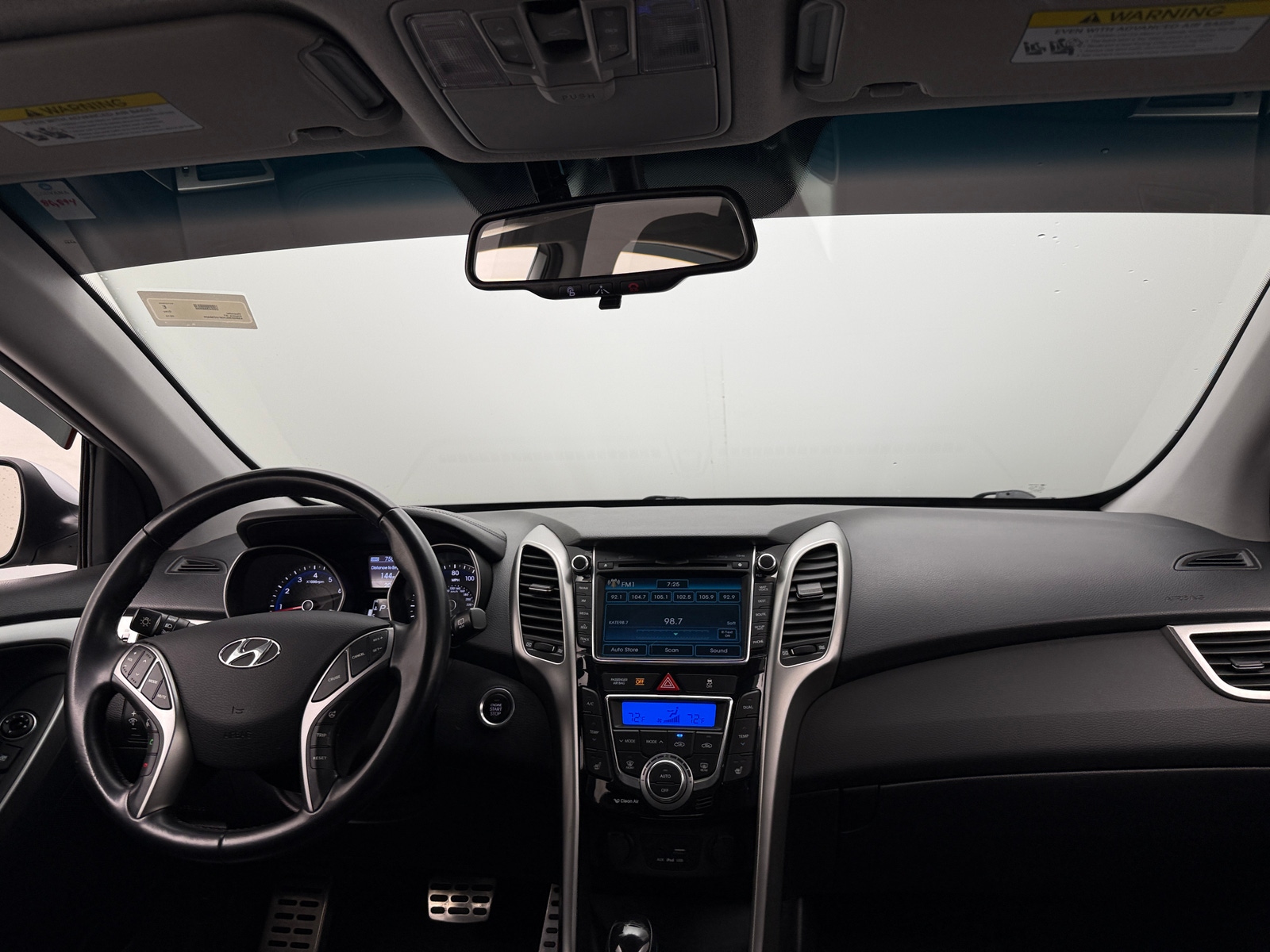 Thumbnail: 2015 Hyundai Elantra - 2