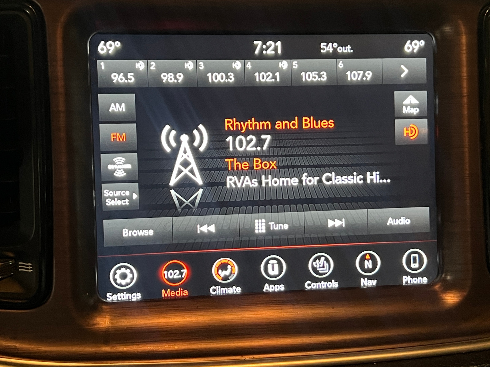 Thumbnail: 2018 Dodge Challenger - 2