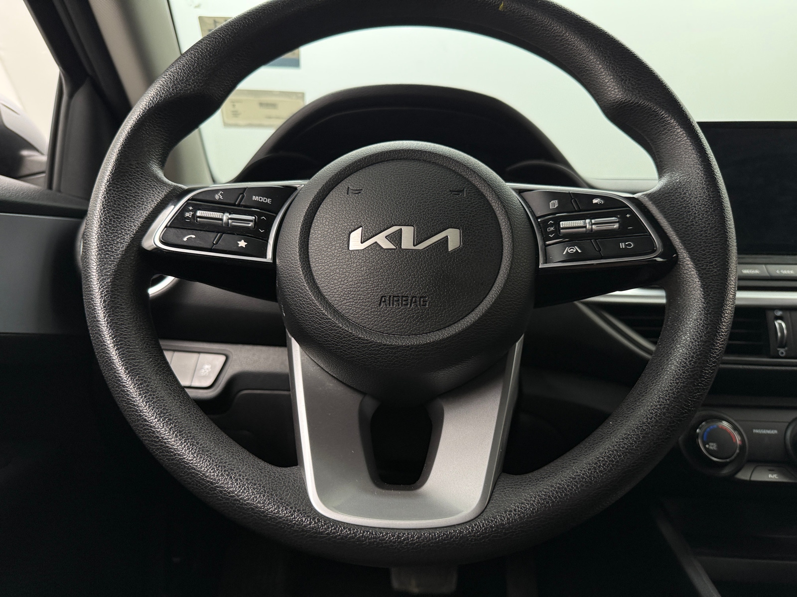 Thumbnail: 2024 Kia Forte - 5