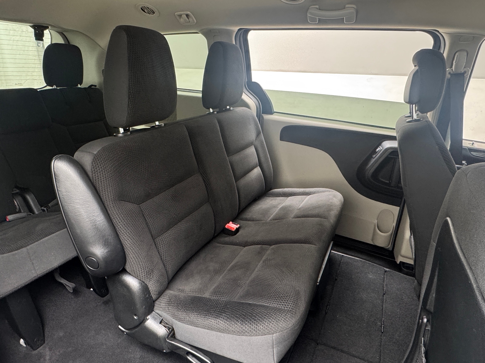 Thumbnail: 2018 Dodge Grand Caravan - 6