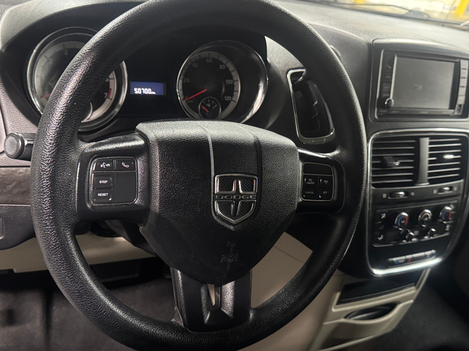 Thumbnail: 2018 Dodge Grand Caravan - 5