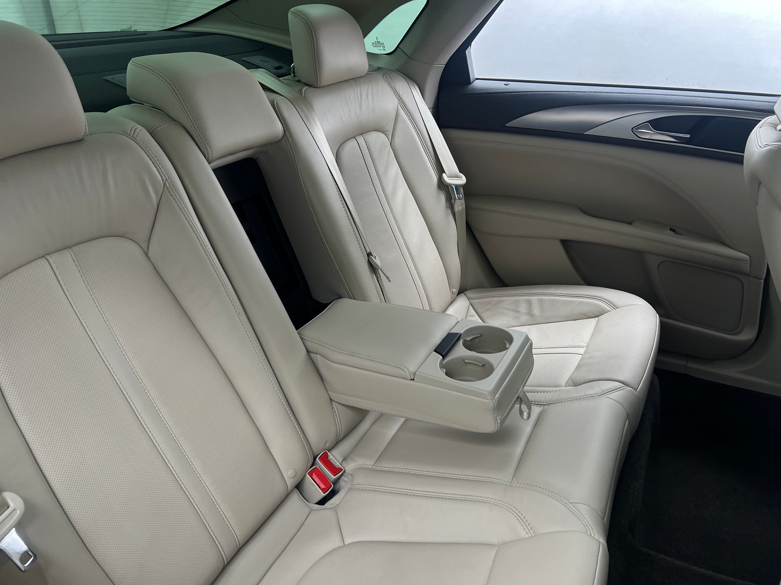 Thumbnail: 2017 Lincoln MKZ - 5