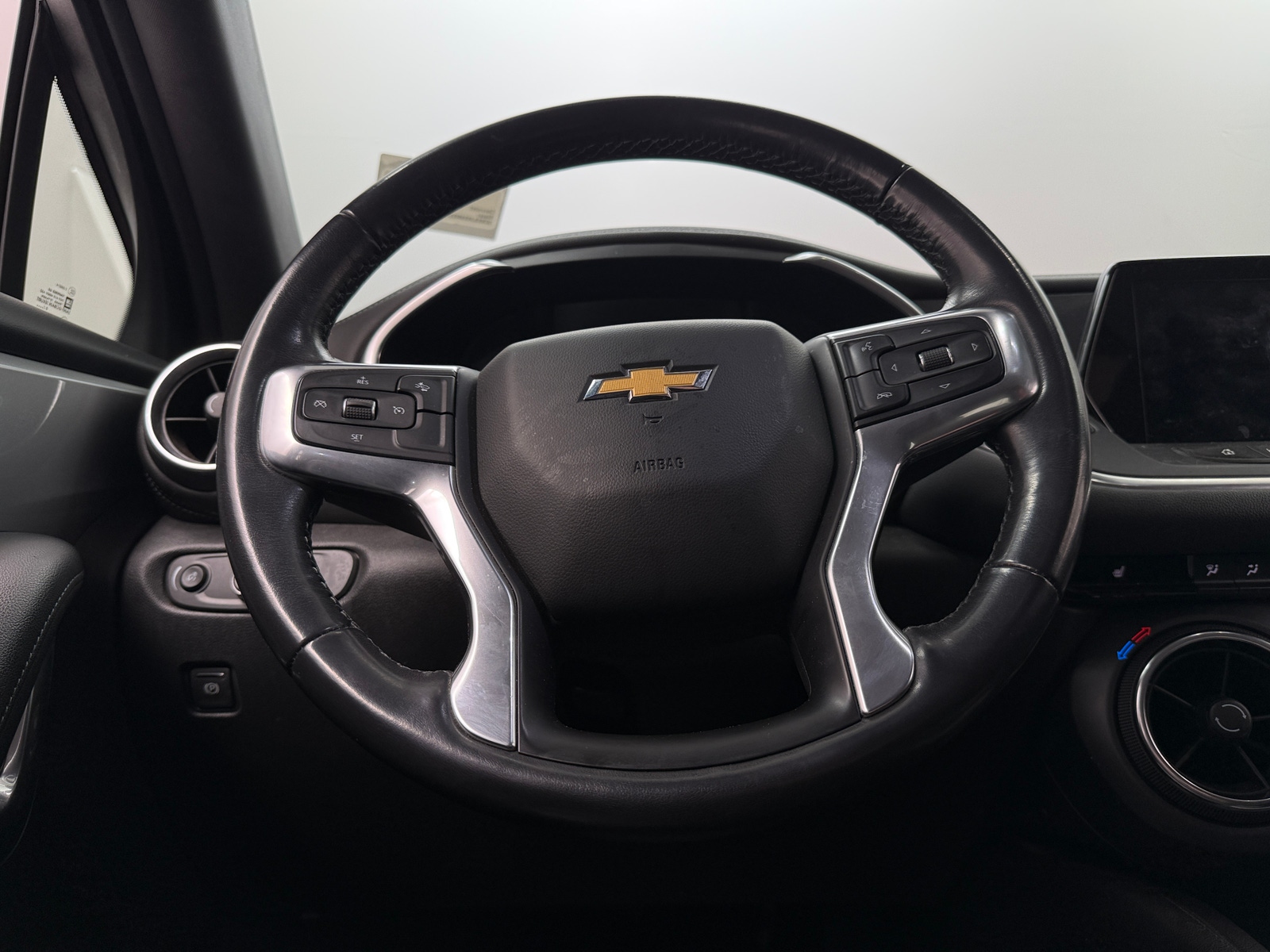 Thumbnail: 2021 Chevrolet Blazer - 4