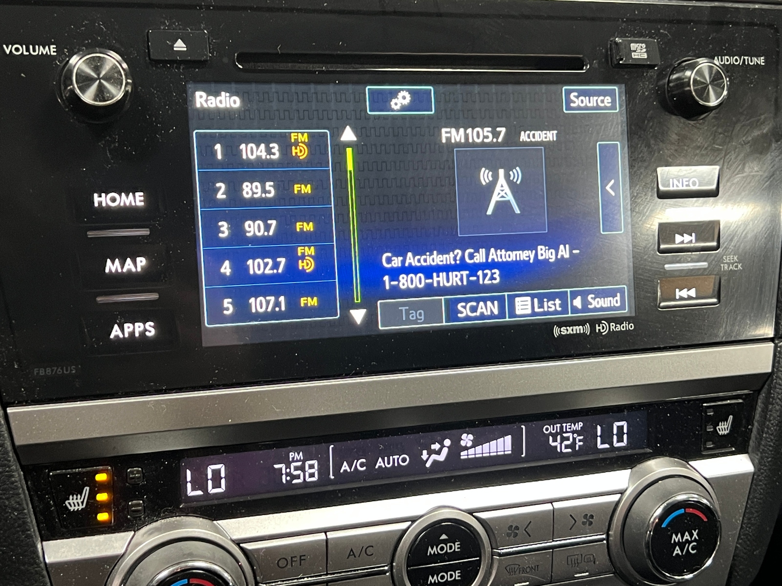 Thumbnail: 2017 Subaru Legacy - 3