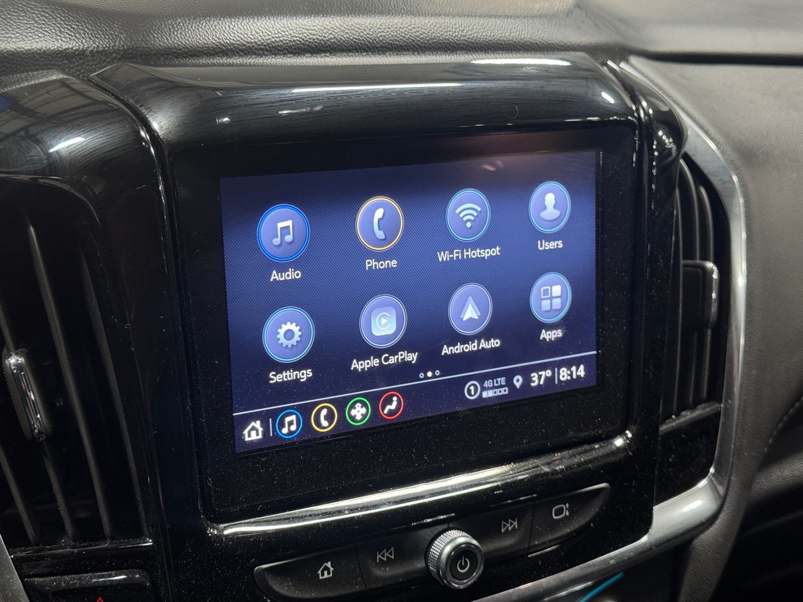 Thumbnail: 2023 Chevrolet Traverse - 4