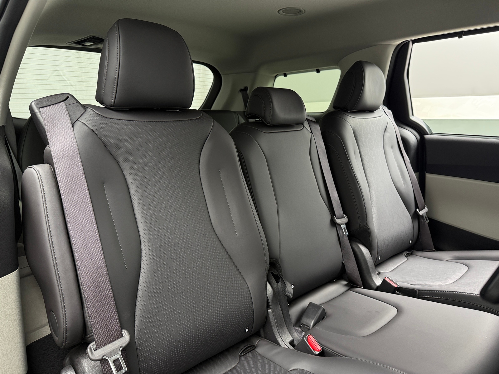 Thumbnail: 2024 Kia Carnival - 5