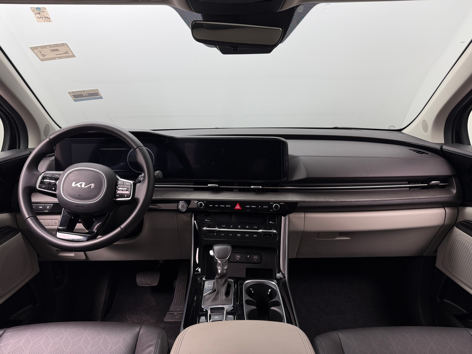 Thumbnail: 2024 Kia Carnival - 2