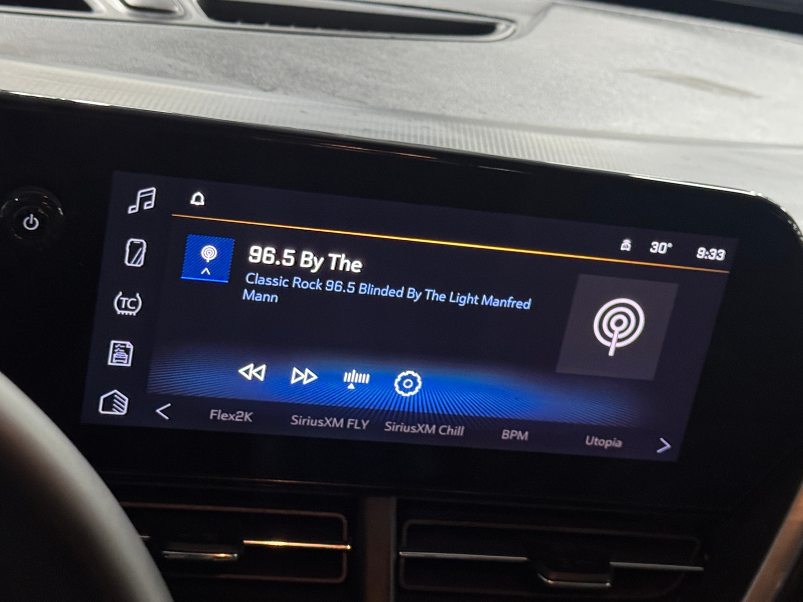 Thumbnail: 2025 Chevrolet Trax - 4