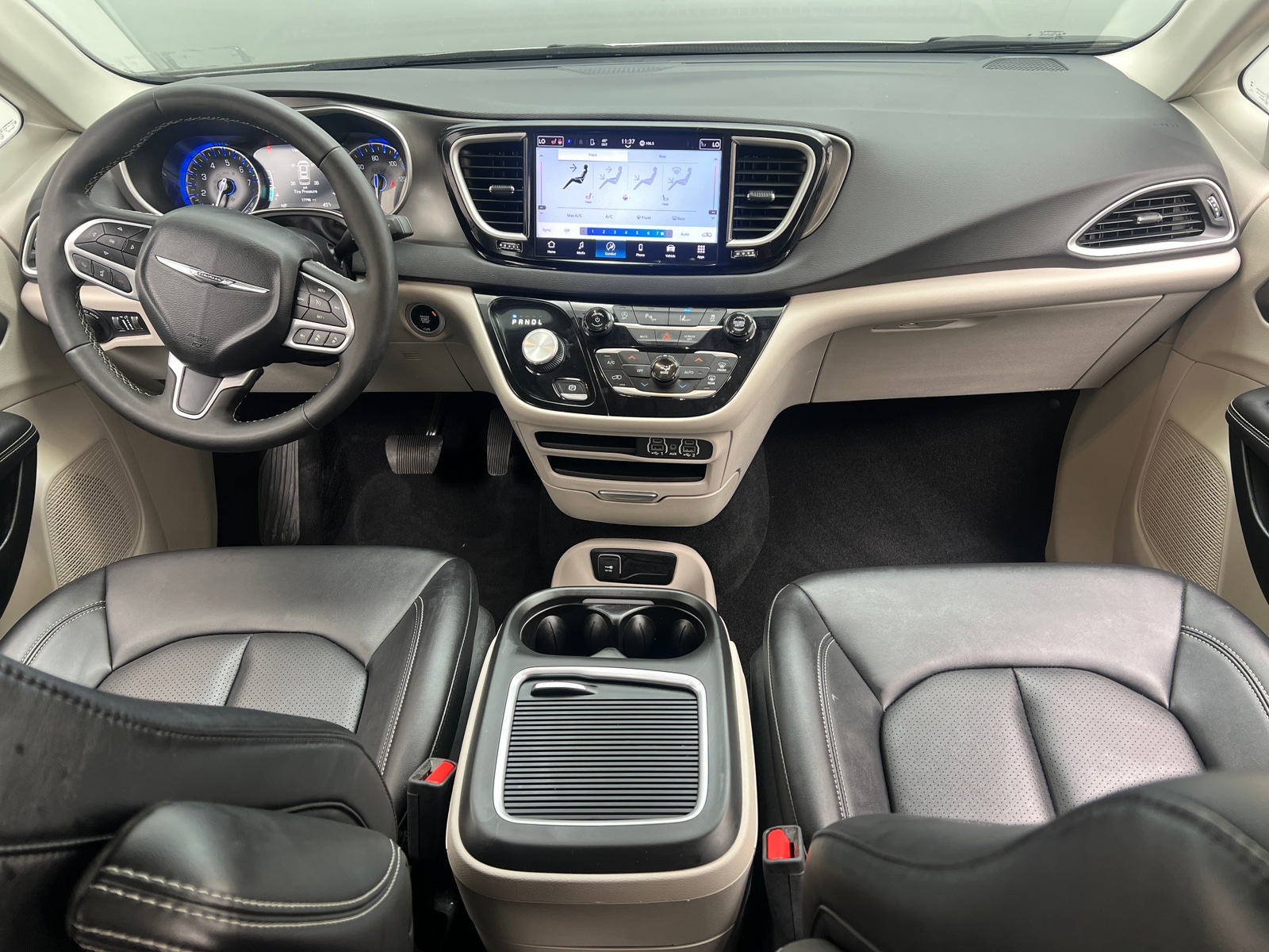 Thumbnail: 2024 Chrysler Pacifica - 2