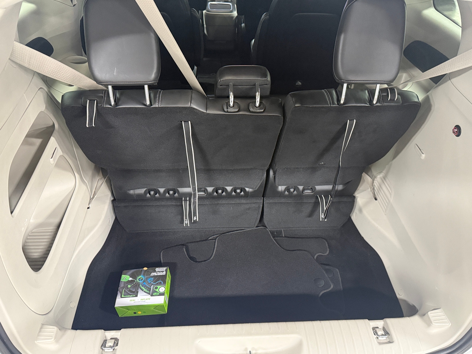 Thumbnail: 2024 Chrysler Pacifica - 6