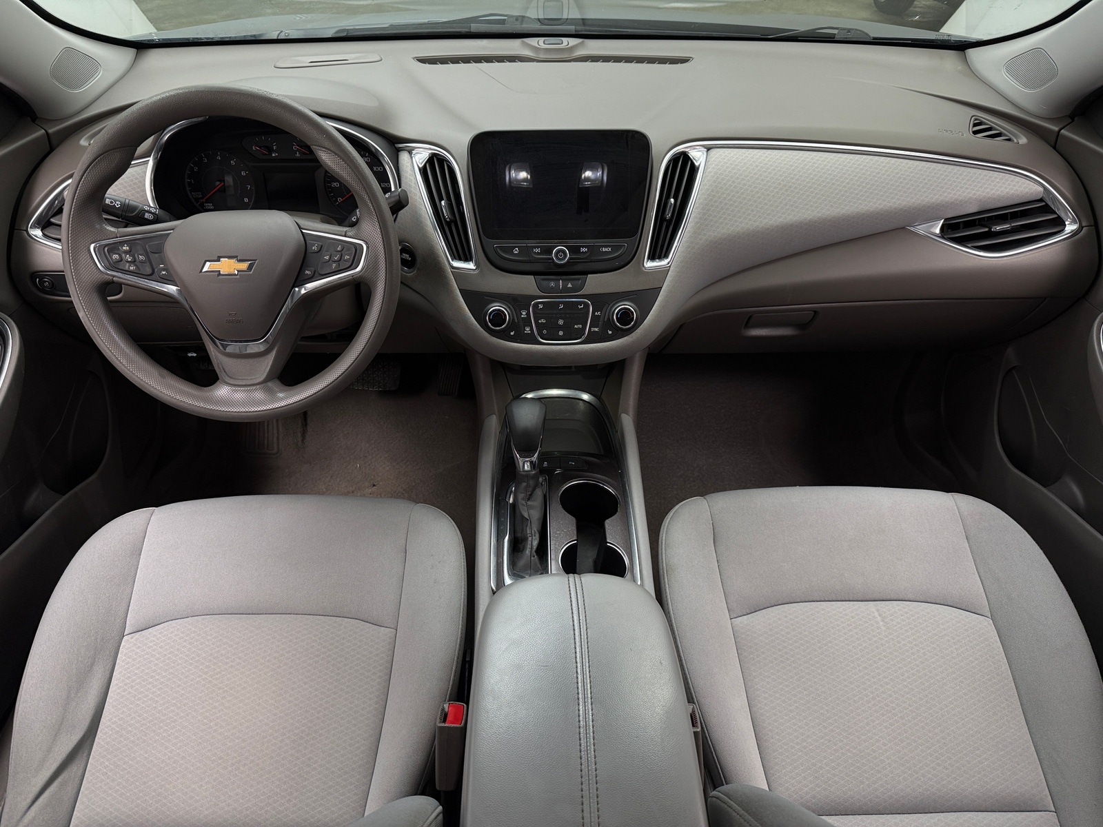 Thumbnail: 2021 Chevrolet Malibu - 3