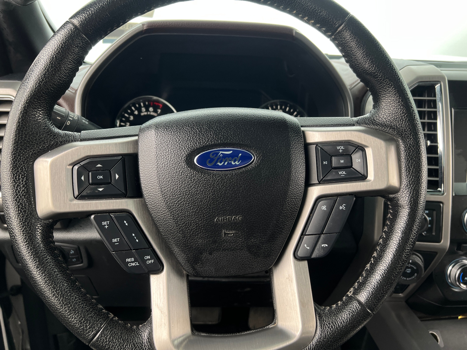 Thumbnail: 2016 Ford Econoline - 4